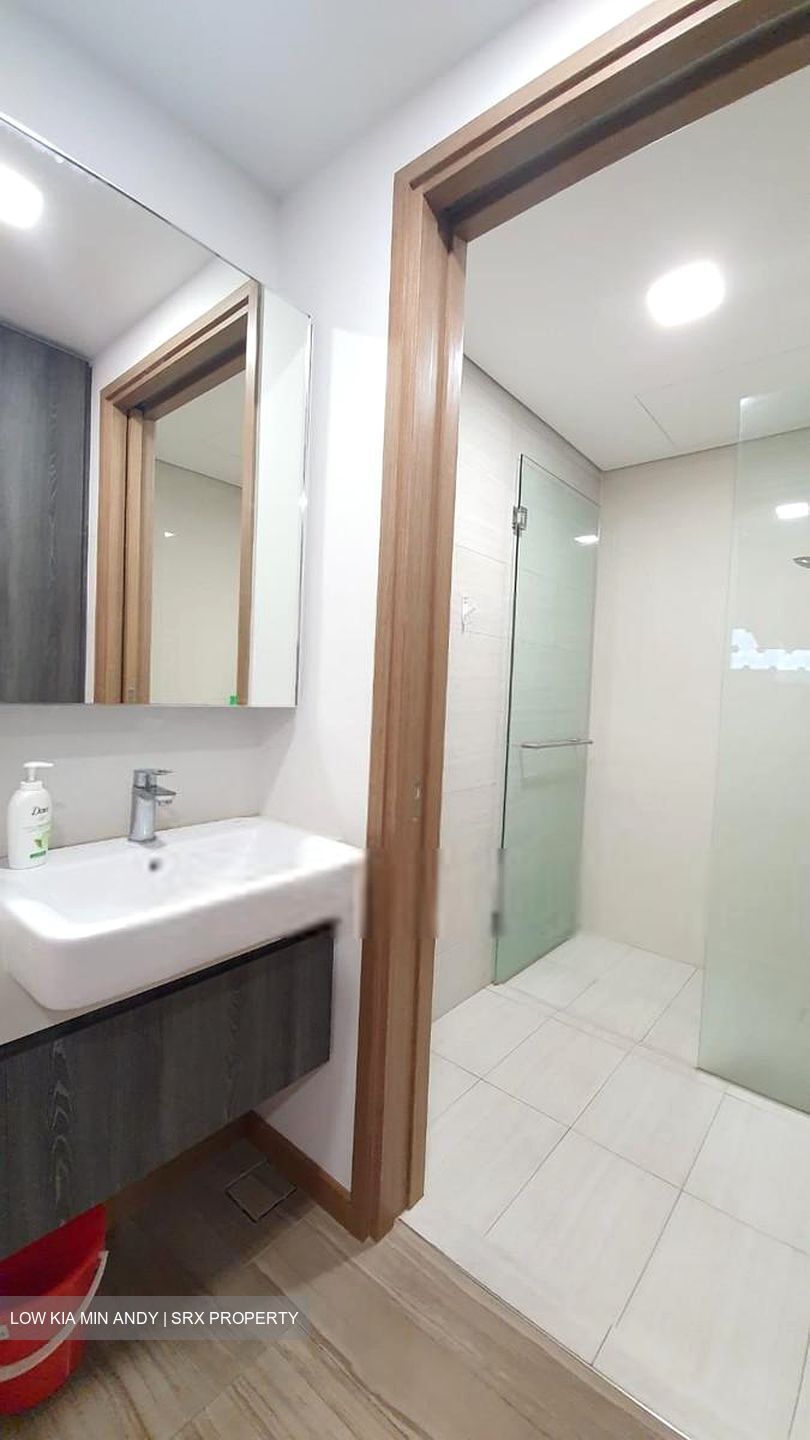 Lakeville (D22), Condominium #585427841